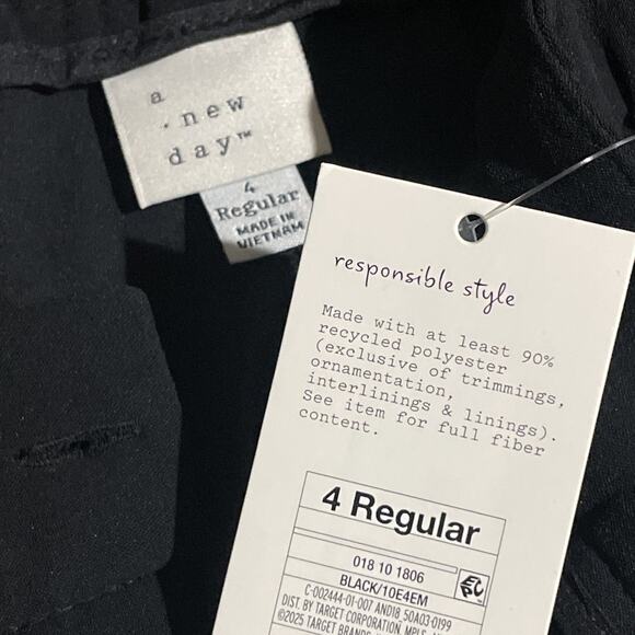 High-Rise Pleated Front Straight Trousers Sz 4 NWT Black Crepe- A New Day - Picture 8 of 9